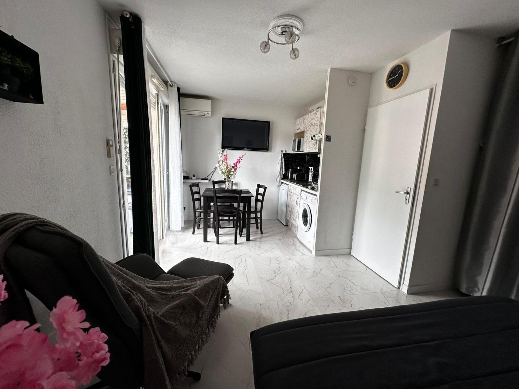 Ararat Apartamento Lourdes Exterior foto