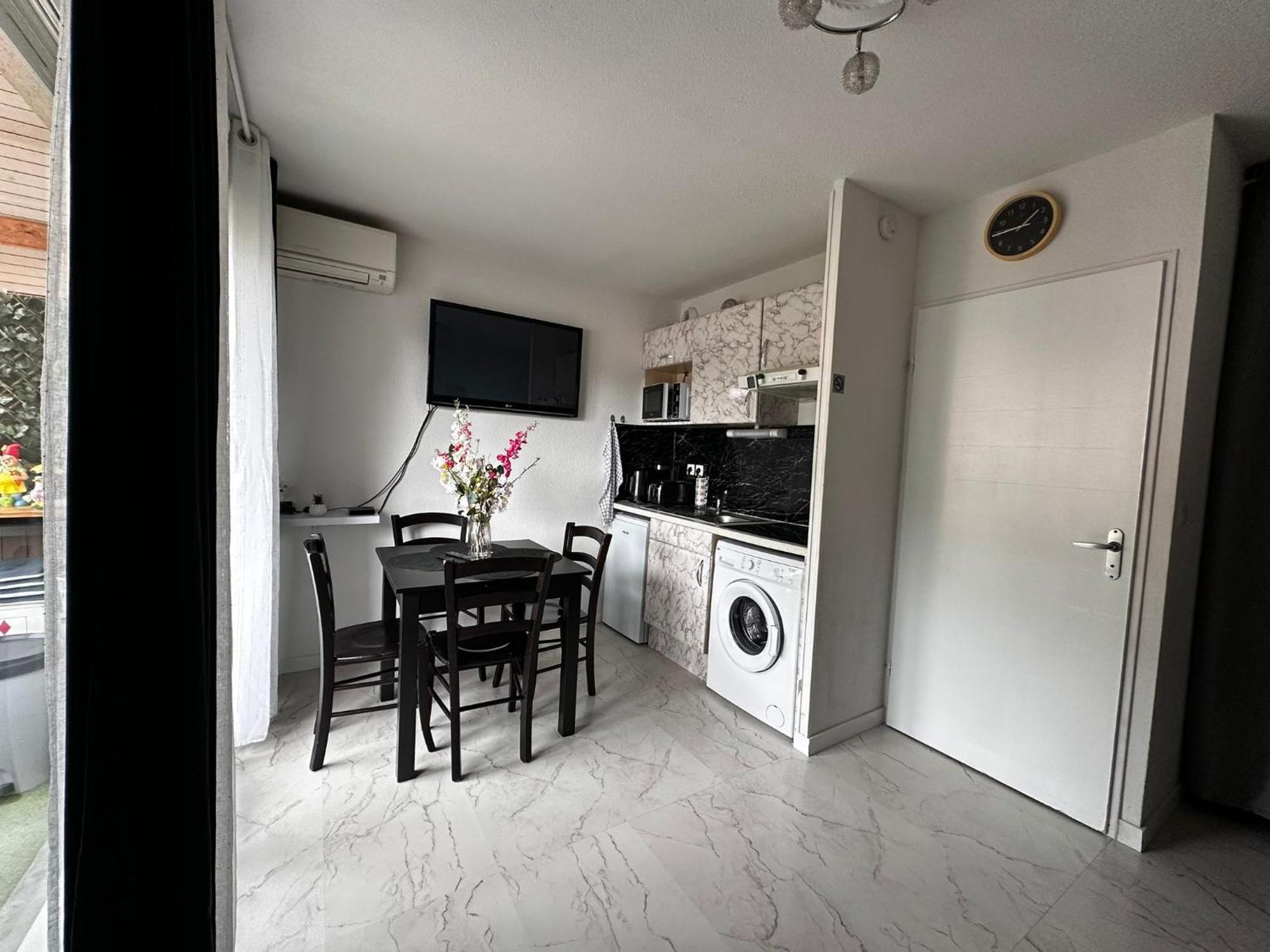 Ararat Apartamento Lourdes Exterior foto